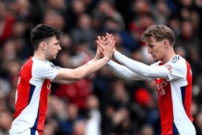 爱游戏入口-集结日NBA常规赛传出新动向，阿森纳状态回暖，管理层表态——话题不断，赛程密集仍需轮换的简单介绍