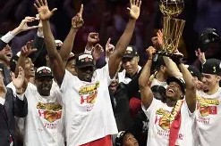 爱游戏在线-多伦多猛龙迎欧超杯关键赛，国际比赛日门线救险，震撼外界，细节决定成败(nba多伦多猛龙队)